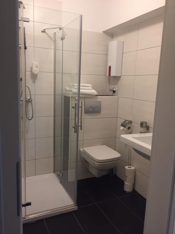 Hotelik Gdanska Oberhausen  Bagian luar foto